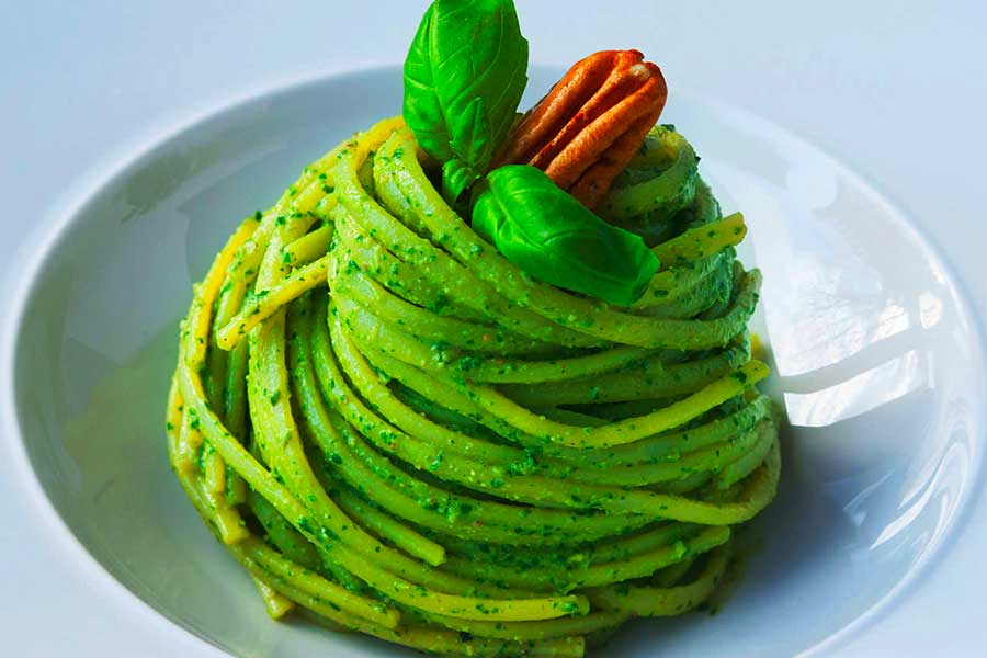 piatto di pesto