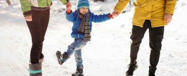 famiglia sulla neve