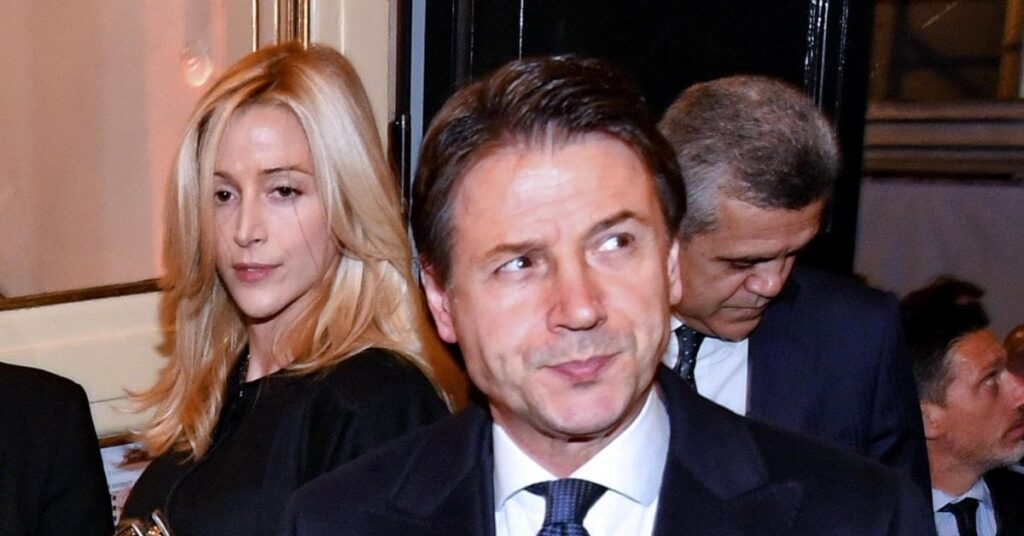 Giuseppe Conte Mammastobene.com