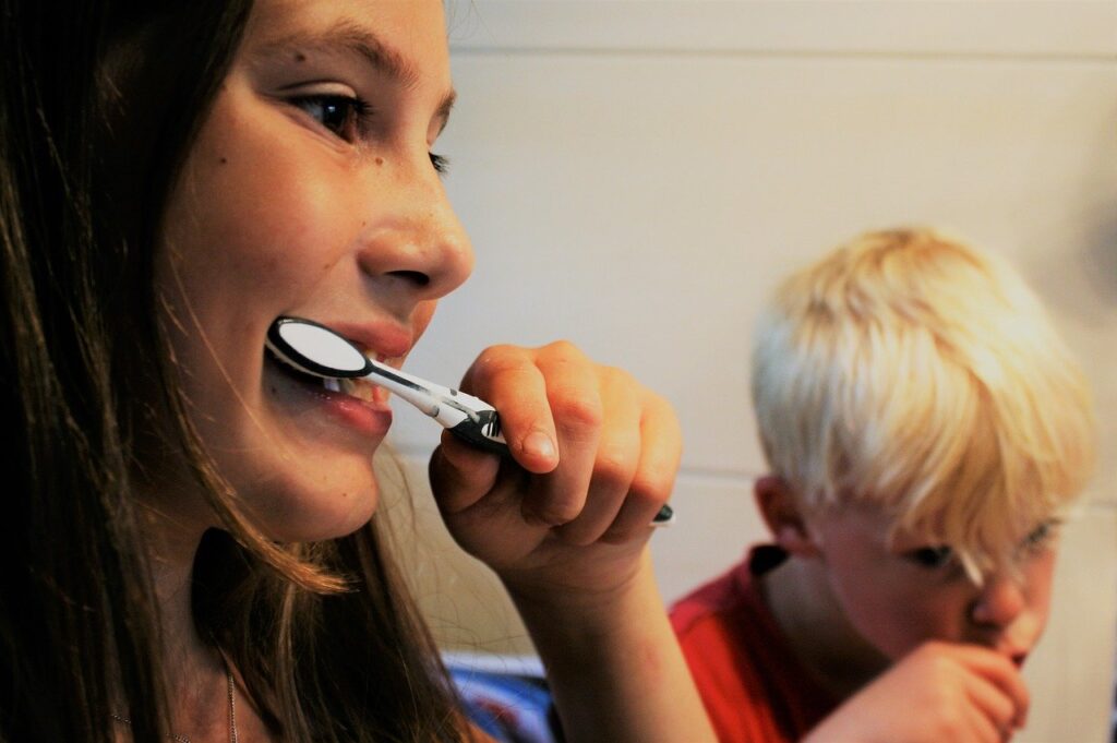 Lavarsi I Denti 5 Volte Al Giorno A che età i bambini devono lavarsi i denti | Mamma Sto Bene!