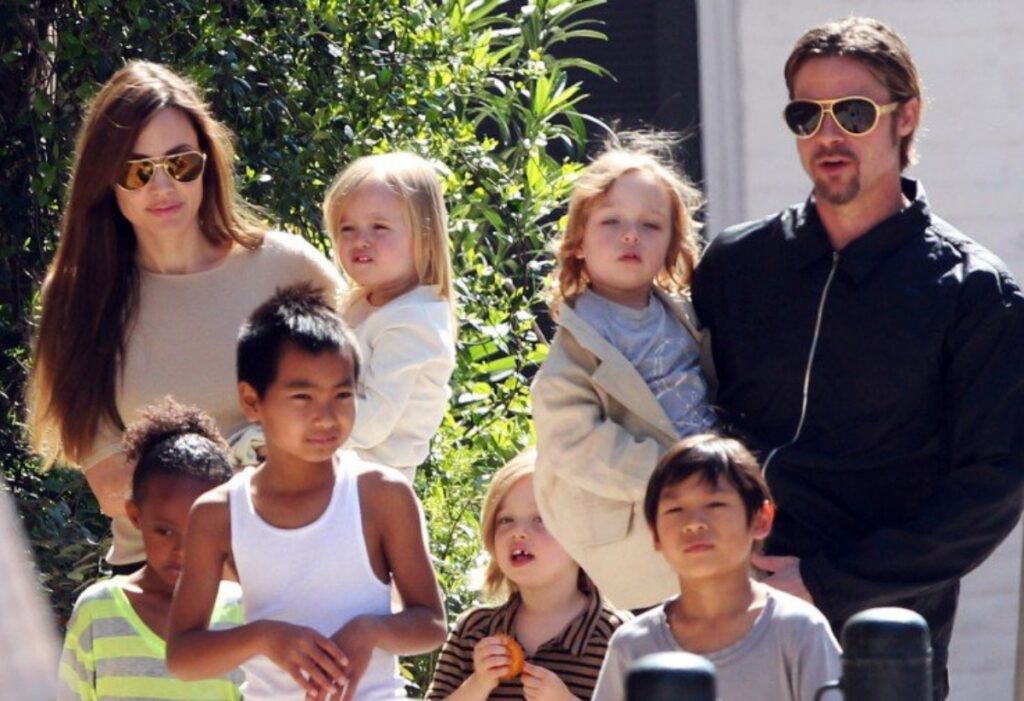 Shiloh Jolie-Pitt Mammastobene.com