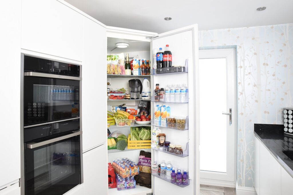 Come conservare gli alimenti in frigo