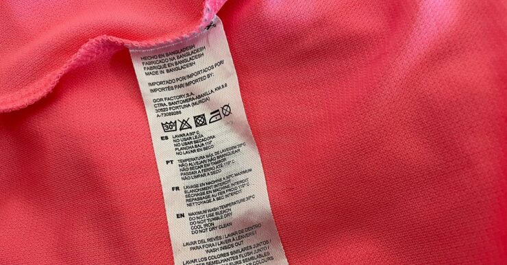 etichette dei vestiti