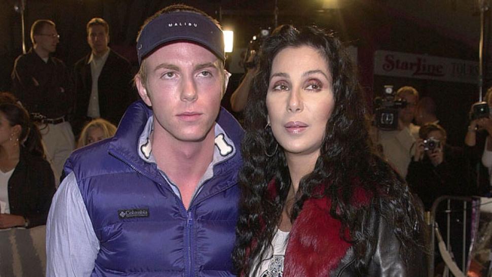 Elijah Allman e Cher