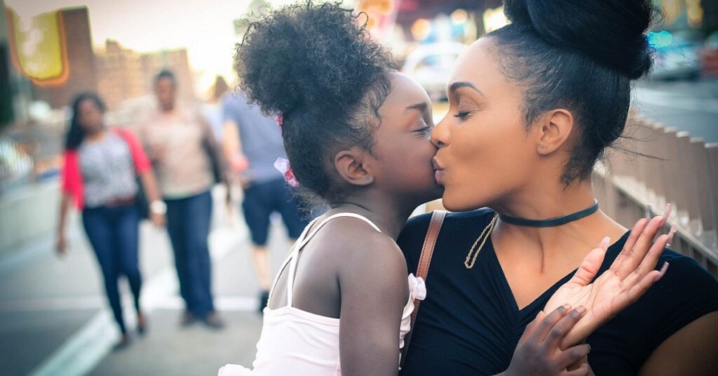 Foto di mamme e figlie uguali