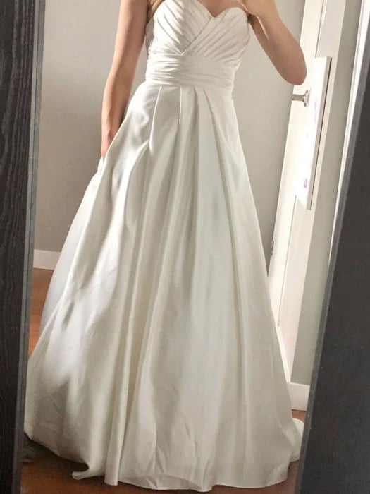 Abito da sposa comprato per 30 dollari