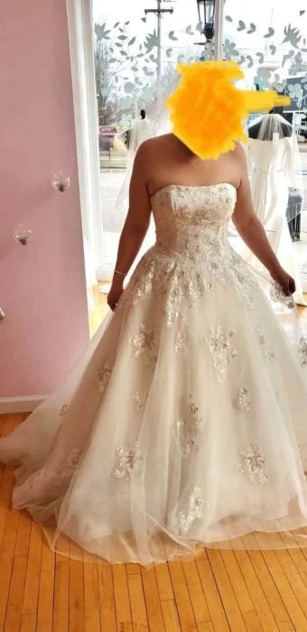 Abito da sposa comprato per 400 dollari