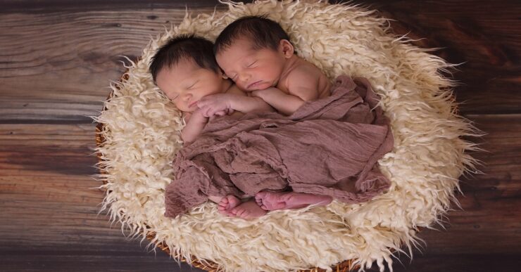 gemellini appena nati