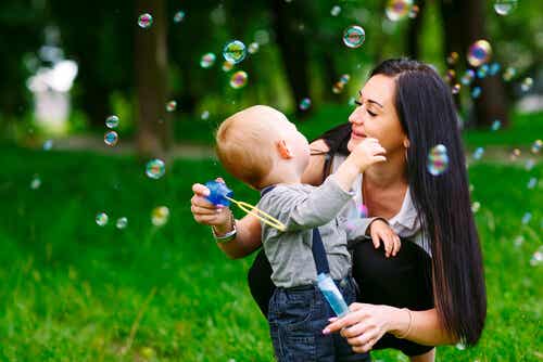 Cosa fanno le mamme di nascosto per i loro figli