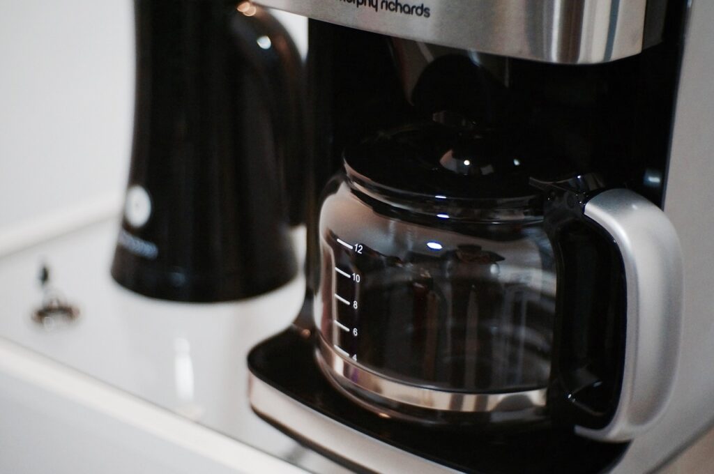 Come pulire la macchina del caffè con un anticalcare naturale
