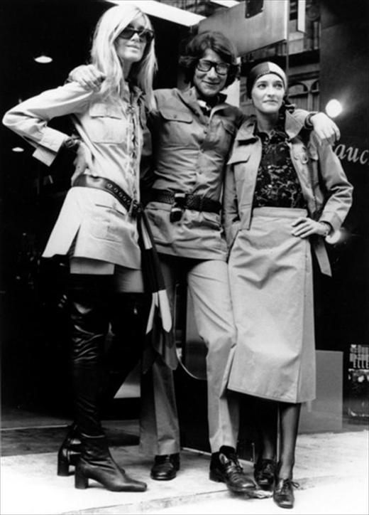 Yves Saint Laurent insieme a Betty Catroux e Loulou de la Falaise