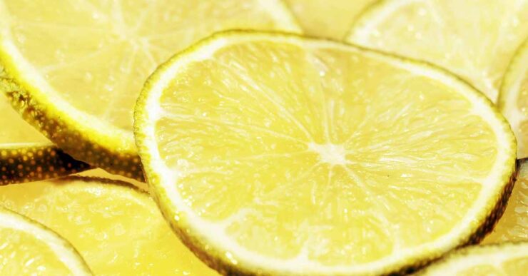 Come riutilizzare il limone avanzato