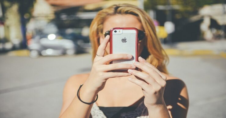 Come pulire le lenti delle fotocamere dei cellulari