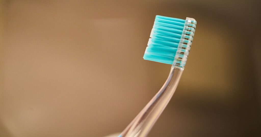 utilizzi inaspettati dello spazzolino da denti