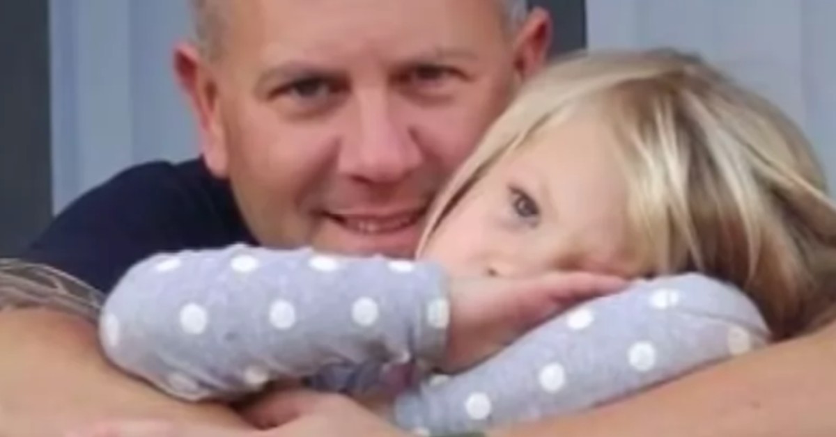 Vigile Del Fuoco Aiuta Una Bambina A Nascere E La Adotta Non Si 