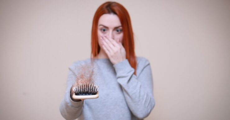 Come la dieta determina perdita di capelli