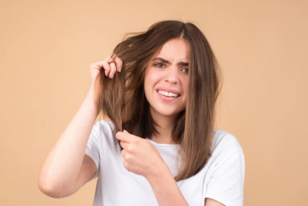 Il dentifricio è benefico per i capelli