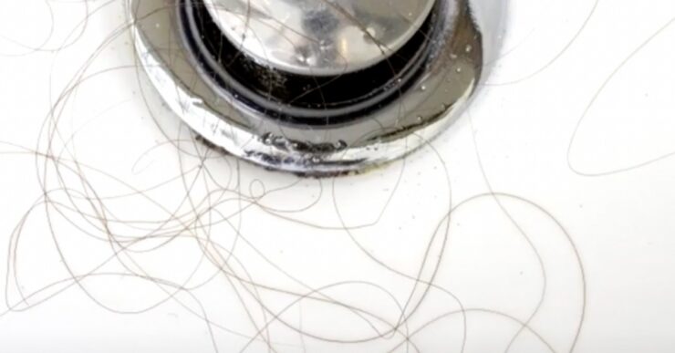 Caduta dei capelli nella doccia