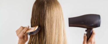 Come asciugare i capelli all'aria