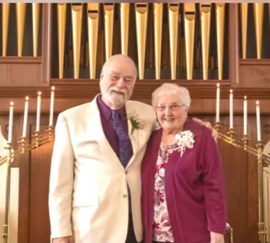 Bob Harvey e Annette Callahan sposi