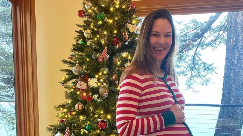 Hilary Swank, mamma di 2 gemelli a 48 anni